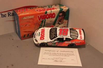 2004 J.J. Yeley Vigoro 1/24 Action RCCA Club Car NASCAR Diecast Autographed - Image 1 of 2