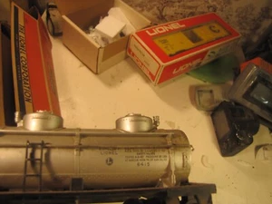 Lionel 6-6415 Three Dome Tank Car in original box - Picture 1 of 18