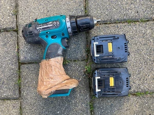 Makita Akkuschrauber Schrauber 14,4V 2 x Akku - Bild 1 von 3