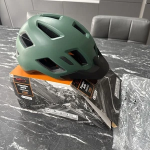 Halfords Transferhelm - grün - Large - Größe 58-62 cm - Bild 1 von 20