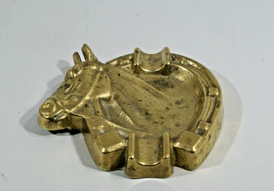 CENDRIER OU VIDE-POCHE ANCIEN EN BRONZE, tete de cheval, fer à cheval - Photo 1/3