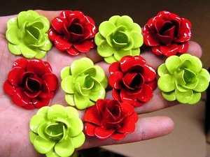 TEN Roses, metal flowers for Crafts, jewelry, accents, Apple Red, Lime Green - Photo 1 sur 1