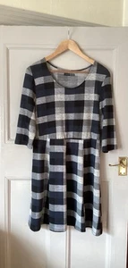 Size 16 Dress.3/4 Sleeve.Blue,grey Check.35” Long.VGC - Picture 1 of 5
