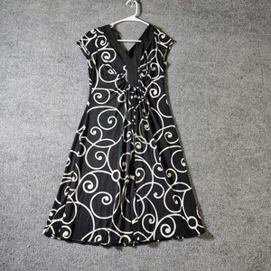 NWT Maggy L London Black & White V-Neck 3/4 Sleeve Fit & Flare Dress Size 4 - Picture 1 of 6