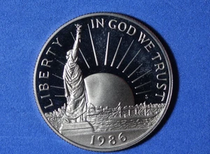 1986 S CLAD PROOF STATUE OF LIBERTY COMMEMORATIVE HALF DOLLAR #P32555 - Picture 1 of 2