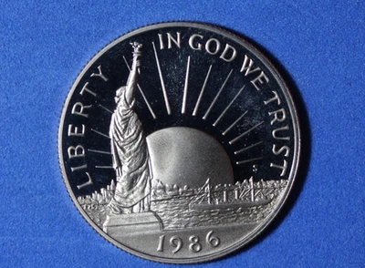 1986 S PROOF STATUE OF LIBERTY COMMEMORATIVE  HALF DOLLAR #P32555 - Image 1 of 2