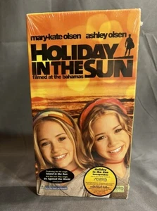 Mary-Kate Ashley Olsen "Holiday in the Sun" (VHS, 2001, Slip Sleeve) - Imagen 1 de 6