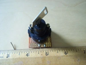 ON-OFF KEY LOCK SWITCH 2 Pieces - Picture 1 of 5
