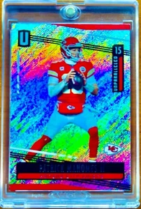 Patrick Mahomes RARE SHIMMER REFRACTOR INVESTMENT CARD SSP PANINI CHIEFS MINT - Picture 1 of 11