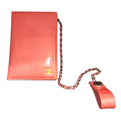 Chanel Tarjetero Rosa Charol 15x10cm Cadena Correa 40cm Mujer Accesorios Foto 1 de 4