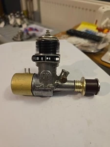 OK 35 Glow Model Engine - Picture 1 of 14