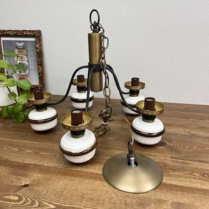 Lampadario vintage Lightolier ottone e porcellana 5 bracci metà secolo moderno - Foto 1 di 13