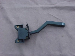 Volvo OEM Genuine Windshield Wiper/Washer SWITCH 700-900 SEDANS W/OUT TiltWhl. - Picture 1 of 6