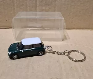 Diecast Model New Mini Cooper Green & White Roof Car Keychain Keyring 🔑🗝 - Picture 1 of 5