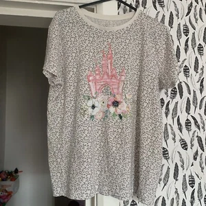 Size S 10 12 Disney Castle Leopard Print Top Tee Tshirt Disneyland - Picture 1 of 5
