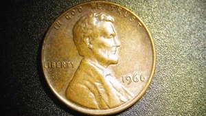 1966 P LINCOLN MEMORIAL PENNYHAS A FEW SCUFFS DDR BUT NICE - Picture 1 of 3