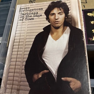 CD/Blu Ray! Bruce Springsteen - Darkness on the edge of town * Limited Box Mint - Picture 1 of 3