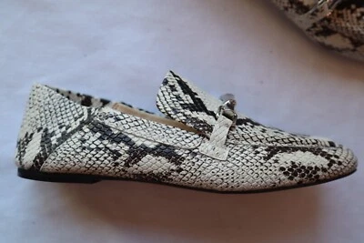 Nuevos Mocasines VINCE CAMUTO Patrón Piel Serpiente Negro y Marfil 7.5 M Foto 1 de 4