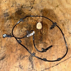 (2021) CORVETTE C8 Front Passenger Side Wheel Speed Sensor OEM - Bild 1 von 3