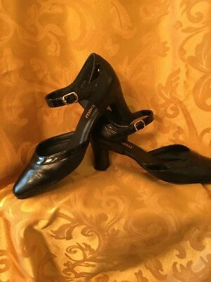 Magdesians Passion 黑色光泽高跟鞋 6-1/2N 码 — 第 1/4 张图片