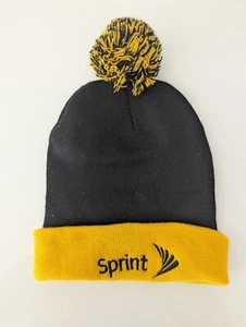 Sprint Company Beanie schwarz gelb Mütze mit Bommel One Size Strick Watch Cap - Bild 1 von 2