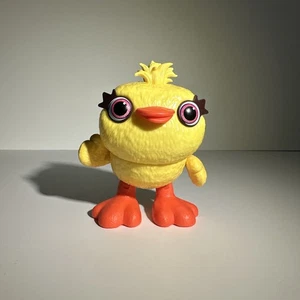 Figura de acción Disney Pixar Toy Story 4 Ducky juguete de plástico de 5 pulgadas 2018 - Imagen 1 de 5