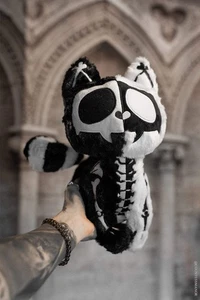 Splitzokitty Plush Toy [Black/White] [Limited Edition] - Picture 1 of 10