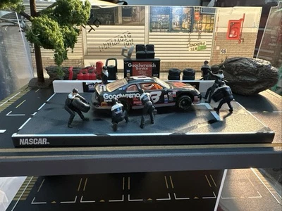 Пит-стоп Dale Earnhardt 1:64 - Изображение 1 из 4