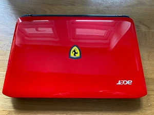 Acer Ferrari One 200 Laptop, 2GB RAM, Win 7, HDD, With charger & neoprene sleeve - Picture 1 of 13