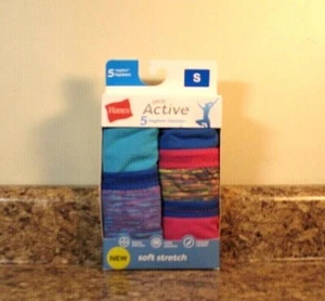 Hanes Active Girls Hipsters Size Small Underwear 5 Pack Stretch Tagless NWT - Picture 1 of 3
