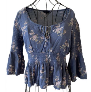 American Eagle 3/4 Sleeve Floral Ruched Keyhole Tie Neck Fit & Flare Blouse Sz S - Imagen 1 de 9