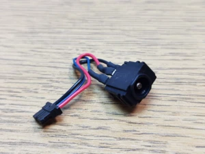Genuine Fujitsu Lifebook U758 U757 U747 U748 U749 U759 DC Jack Power DC-IN Cable - Picture 1 of 8