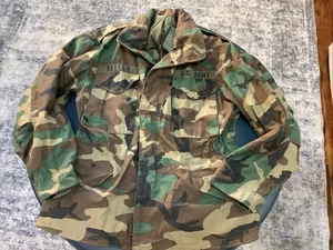 US Army Military Mens Medium Short Alpha Field Camo Jacket Cold Weather - EUC! - Bild 1 von 12