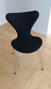 Fritz Hansen Serie 7 Frontpolster Esche schwarz 3107 Jacobsen 1955 - Bild 1 von 1