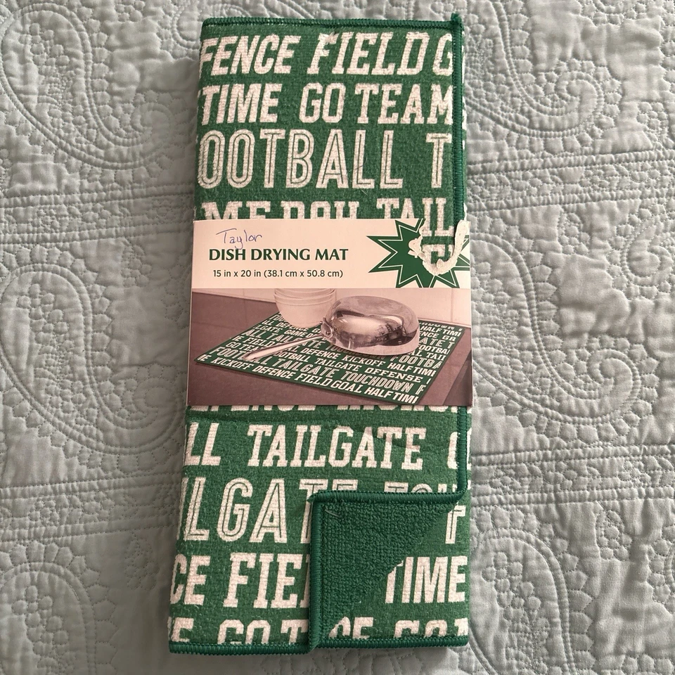 Alfombra de secado de platos de fútbol verde y blanco #fútbol #cocina Foto 1 de 1