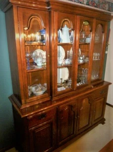 SOLID AMERICAN CHERRY BREAKFRONT/CHINA CABINET - Picture 1 of 12