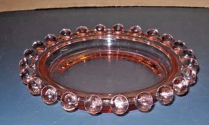 VASSOIO PIATTO CANDELABRO DEPRESSIONE ROSA VETRO IMPERIALE VINTAGE PIATTO TONDO DIAMETRO 6" - Foto 1 di 6