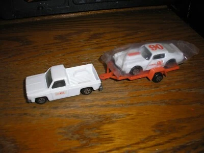 RARO CONJUNTO ERTL SUPER STOCKER SERIE Hardees Road Runner CHEVY CAMARO & SILVERADO Foto 1 de 4
