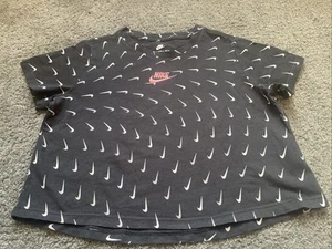 Nike Girls Size M Black Tick Print Cropped T-shirt. Excellent Condition - Picture 1 of 5