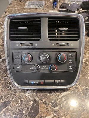 Dodge Grand Caravan 2013 tablero central radio embellecedor bisel con ventilación de aire OEM Foto 1 de 2