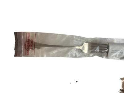 Tenedor de cena Reed & Barton English Chippendale -7,5" pulgadas NUEVO - plata de ley Foto 1 de 4