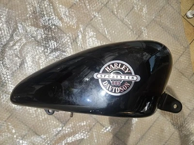  Serbatoio Harley Sportster a carburatore originale 883 o per 1200  Custom !  - Immagine 1 di 4