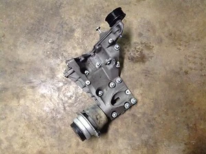 2006 CAYENNE TURBO LEFT LH ENGINE MOUNT  PULLEY BRACKET 9481022135R 2005 06 05 - Bild 1 von 1