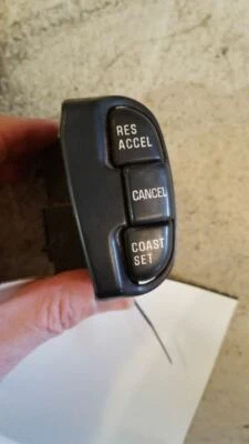 Column Switch Cruise On Steering Wheel Thru 10/97 Fits 98 INFINITI I30 40658 Foto 1 de 4