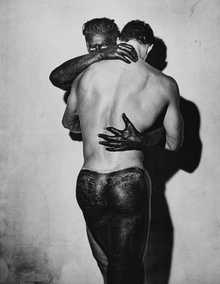 复古 Herb Ritts 打印两个裸体男性模特拥抱凹版 1986 年垫 16x20 — 第 1/2 张图片