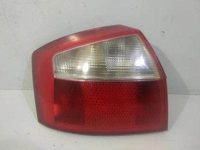 153929 Piloto Trasero Izquierdo para AUDI A4 AVANT (8E) 1.9 TDI (96kW) 2883848 - Imagen 1 de 3