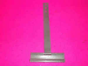 ROLLING HURRICANE SHUTTER T-STRAP GANCIO A DOGHE (55 58 LAMELLE 60 MM) - Foto 1 di 1