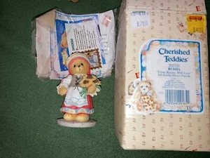Cherished Teddies - 202320 - Russia - Nadia - From Russia With Love - Picture 1 of 4