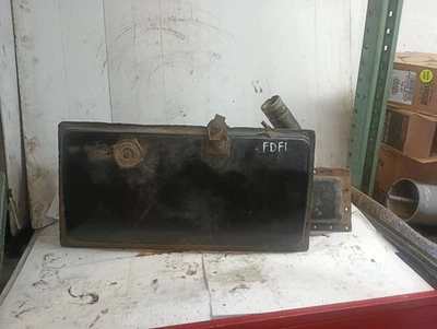 1999 Kenworth T800 Upper Radiator Coolant Reservoir (12308659 - Image 1 of 4