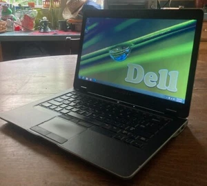 Thin & Light Dell 3482 Laptop Windows 10 Pro 64 Bit 1.1ghz 8gb 160gb WIFI Webcam - Picture 1 of 6